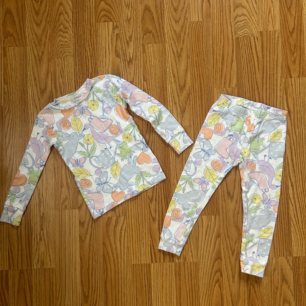 Carters Girl 2T Spring Long Sleeve and Pants Pajama Set